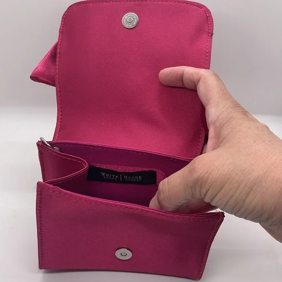 White House/Black Market fuschia mini clutch/wristlet - Picture 5 of 8